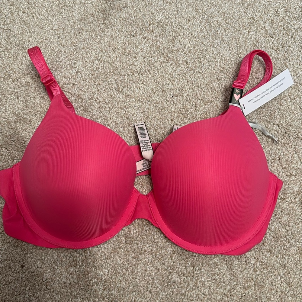 Victoria’s Secret t shirt bra